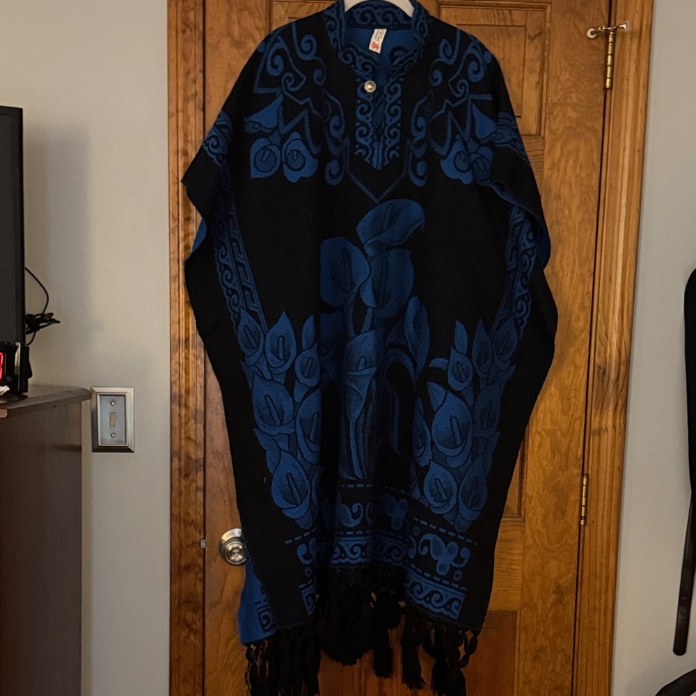 Black and Blue Lily Patterned Poncho